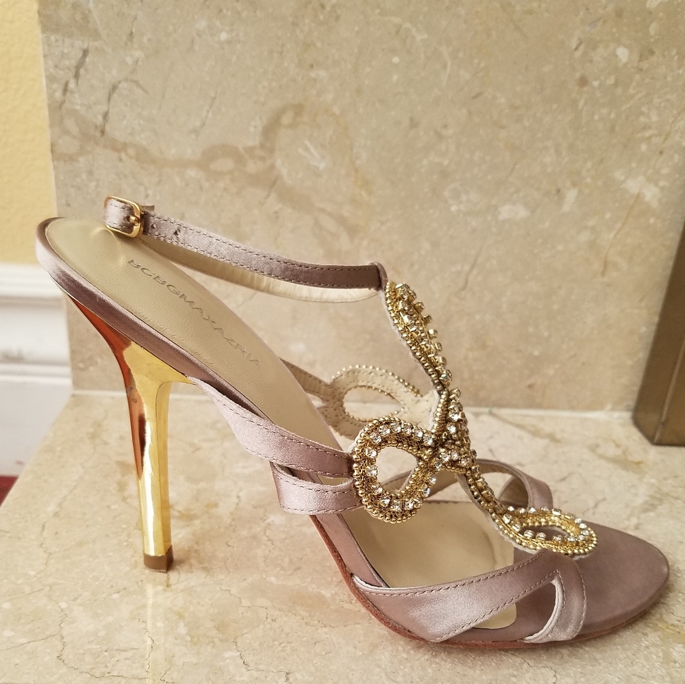 BCBGMAXAZRIA Heels - Picture 6 of 7